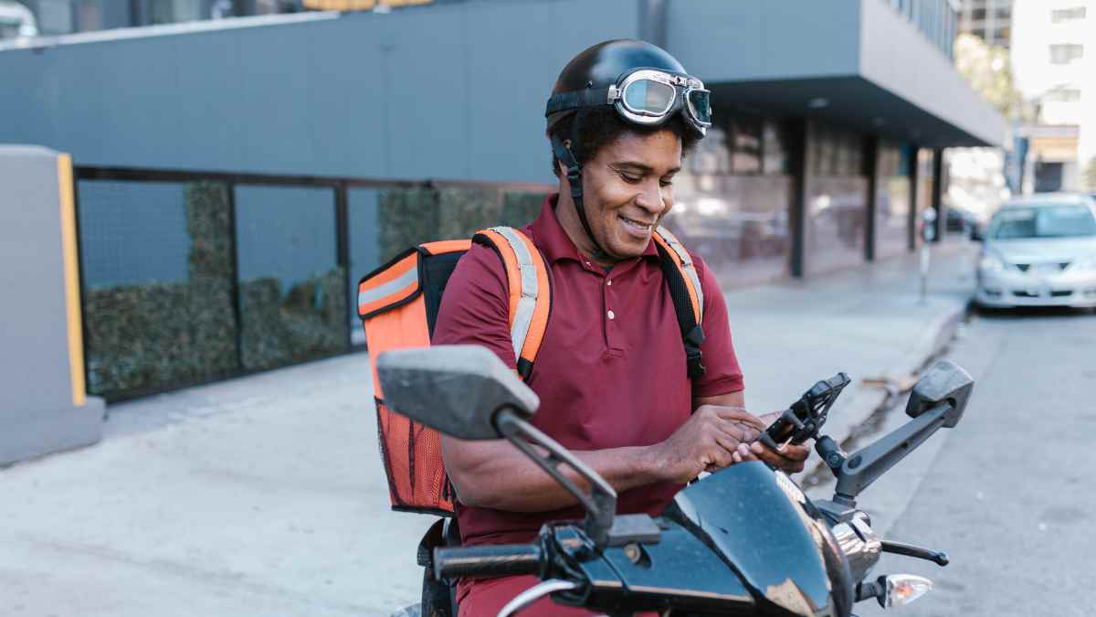 6 Productivity Boosts Youll See with a Delivery Driver App